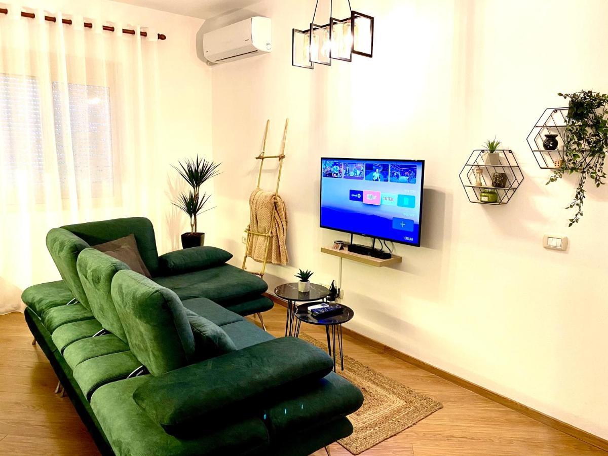 Luxury Apartments In City Center Дуррес Екстер'єр фото