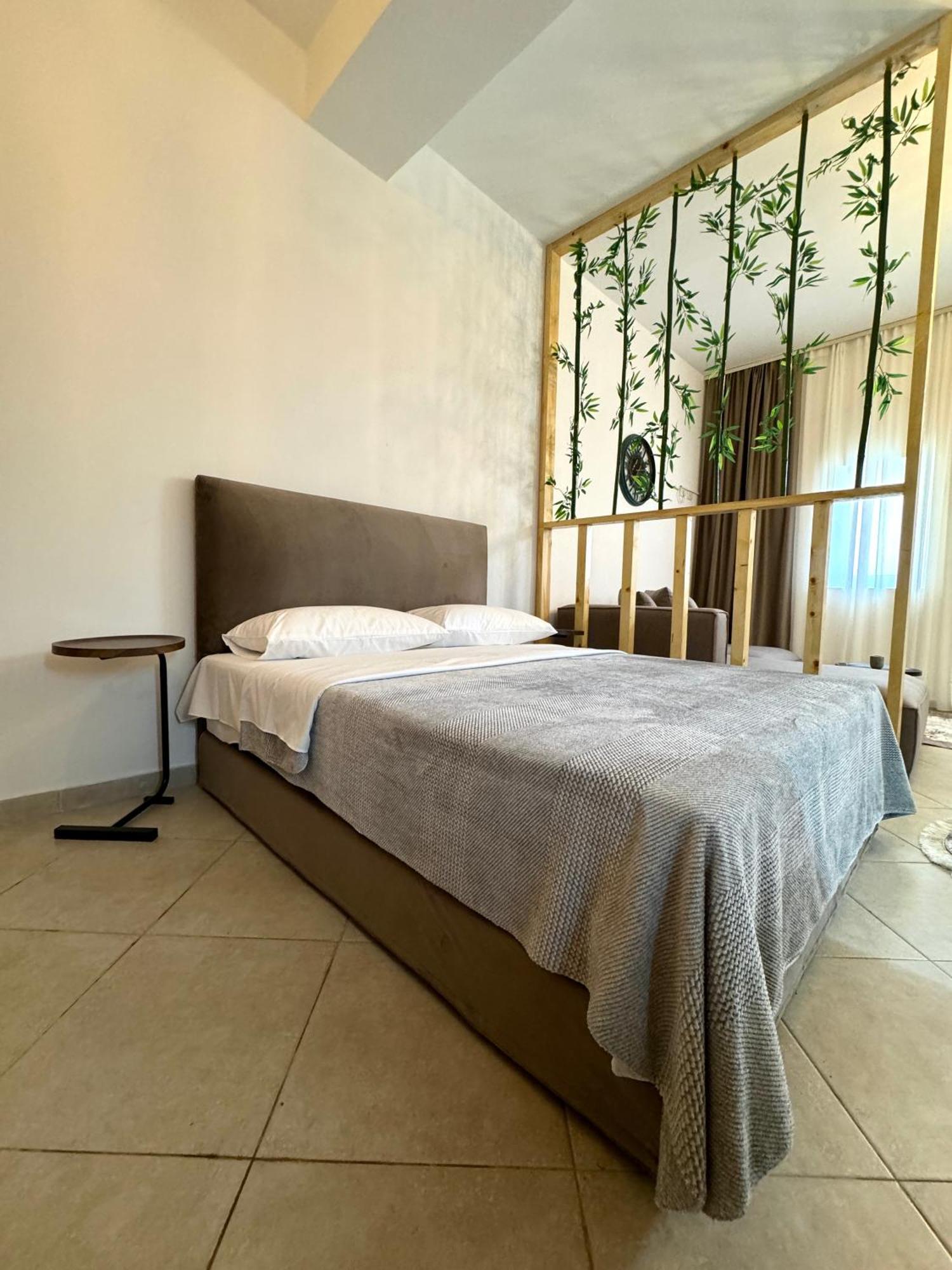 Luxury Apartments In City Center Дуррес Екстер'єр фото